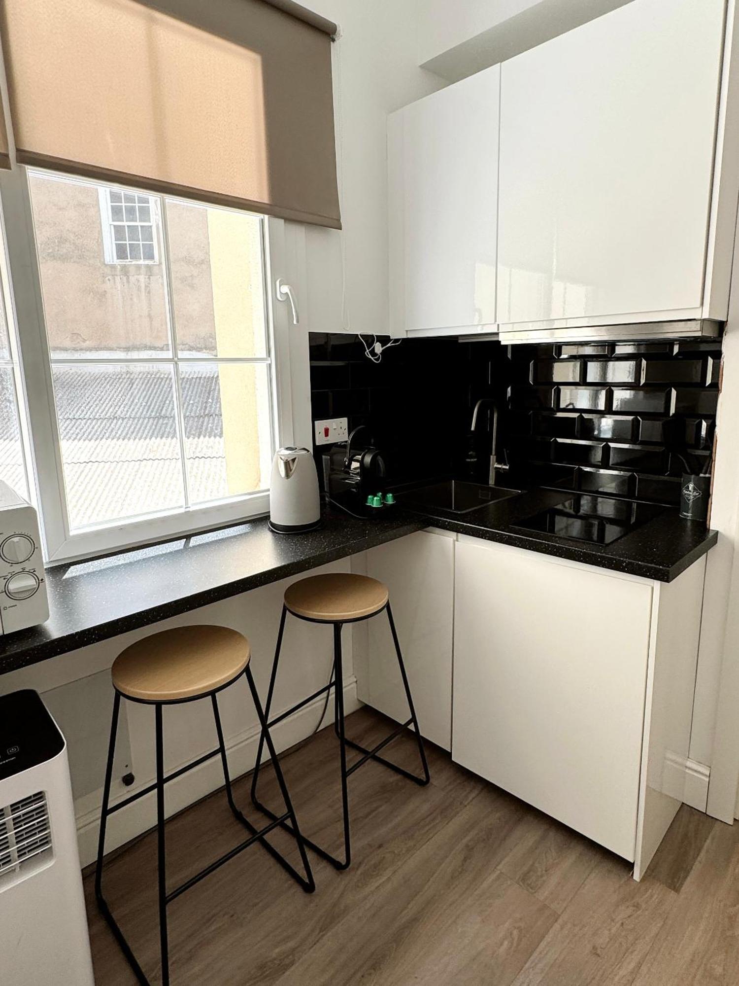 Stylish City Centre Studio - Grand Central House Gibraltar Eksteriør billede